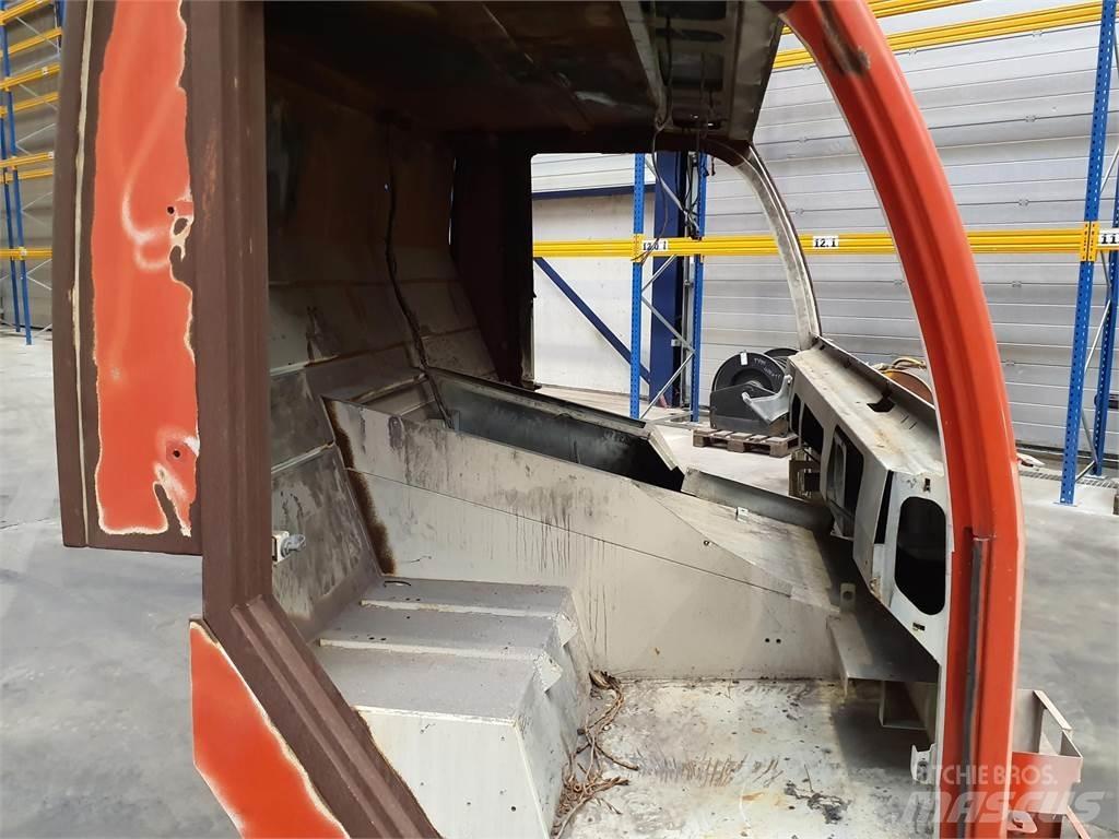 PPM ATT lower cabin Kabíny a interiér