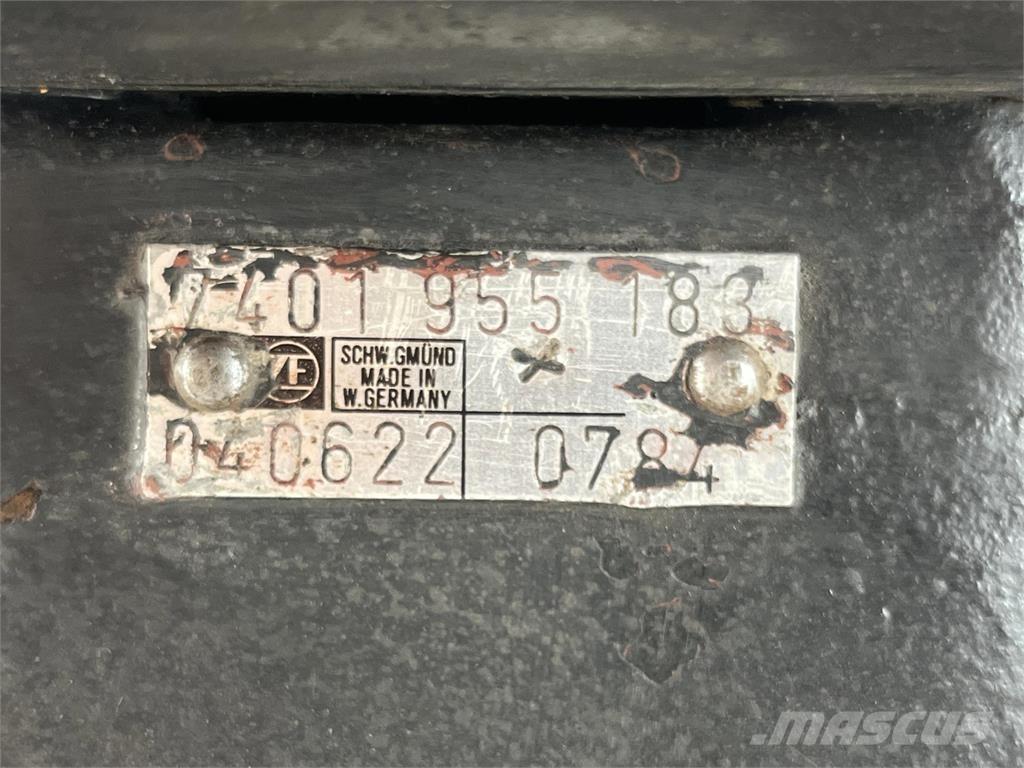 ZF Steering Box Diely a zariadenia žeriavov