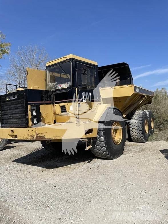 CAT D400D Kĺbové nákladné autá