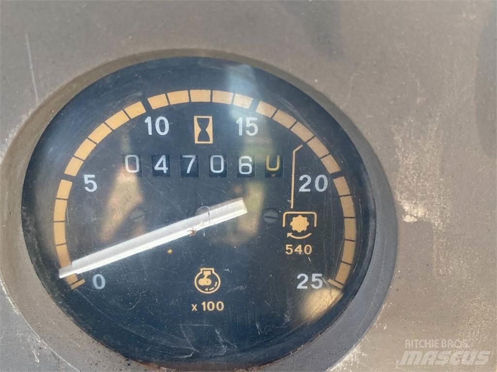 Ford 575D Stavebníctvo - ostatné