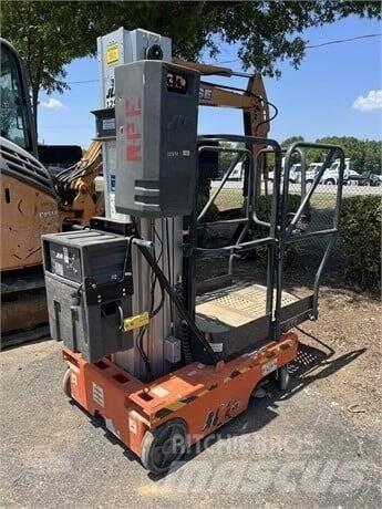 JLG 12SP Stavebníctvo - ostatné