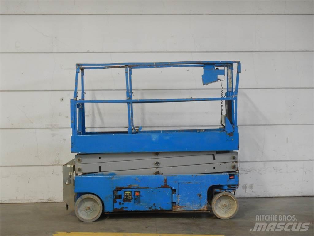 Genie GS2032 Nožnicové zdvíhacie plošiny