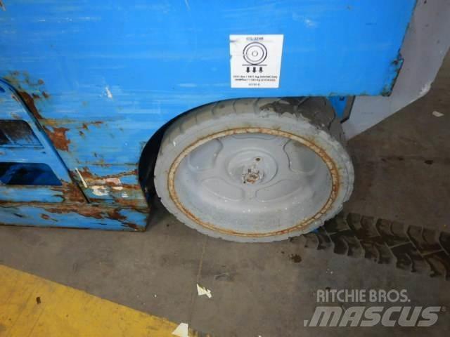 Genie GS2032 Nožnicové zdvíhacie plošiny