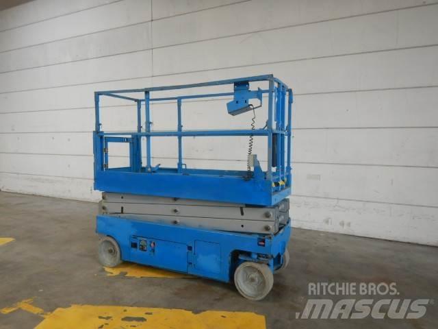 Genie GS2032 Nožnicové zdvíhacie plošiny