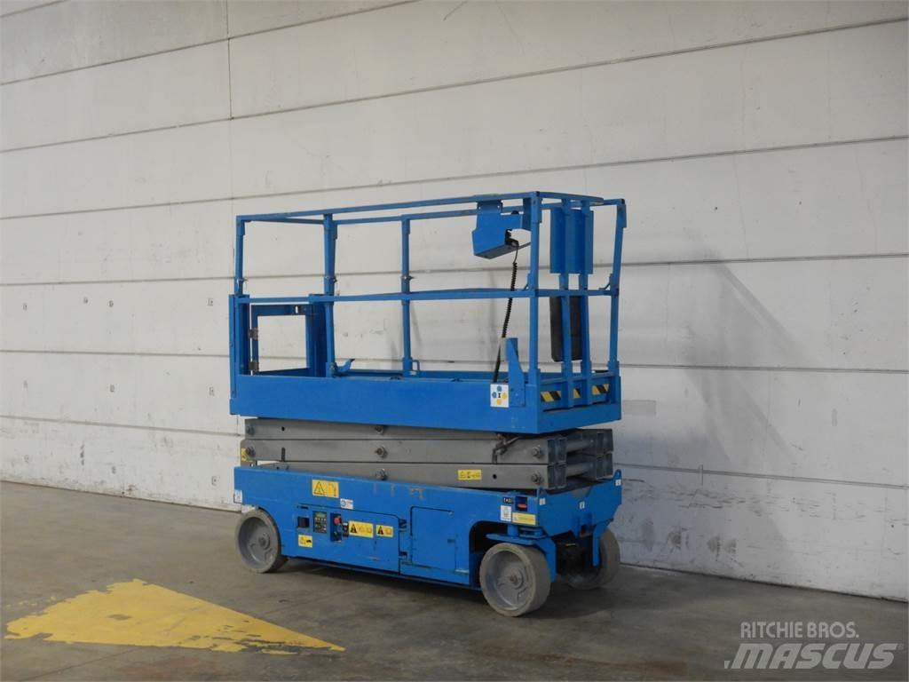 Genie GS2032 Nožnicové zdvíhacie plošiny