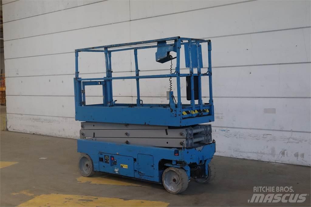 Genie GS2032 Nožnicové zdvíhacie plošiny