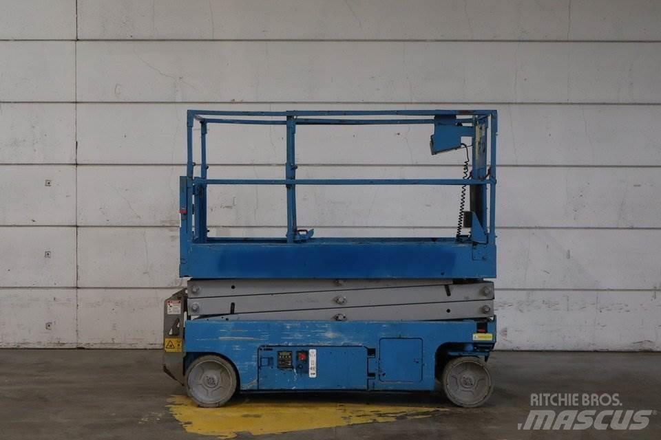 Genie GS2032 Nožnicové zdvíhacie plošiny