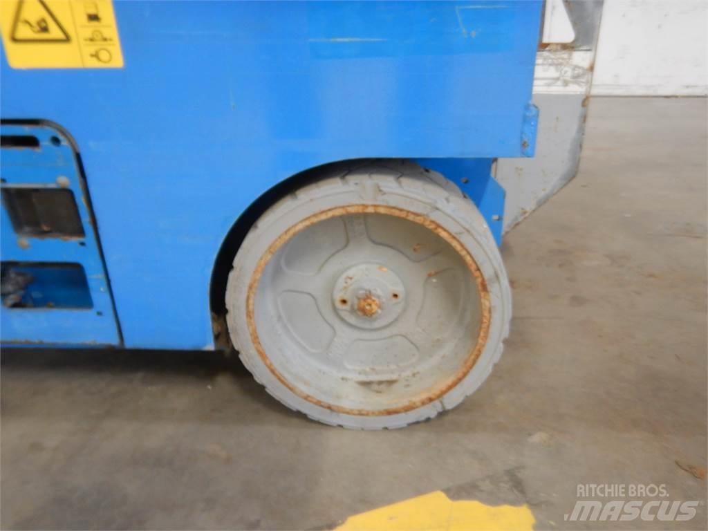 Genie GS2046 Nožnicové zdvíhacie plošiny