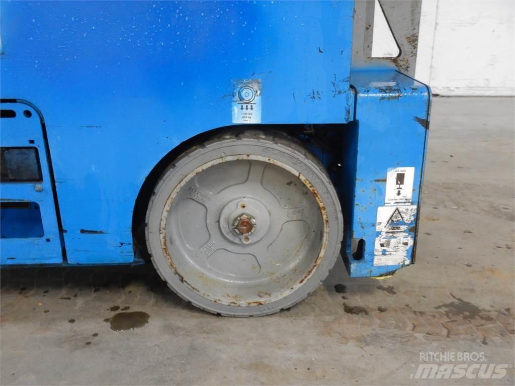 Genie GS3232 Nožnicové zdvíhacie plošiny