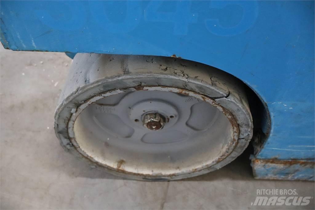 Genie GS3246 Nožnicové zdvíhacie plošiny