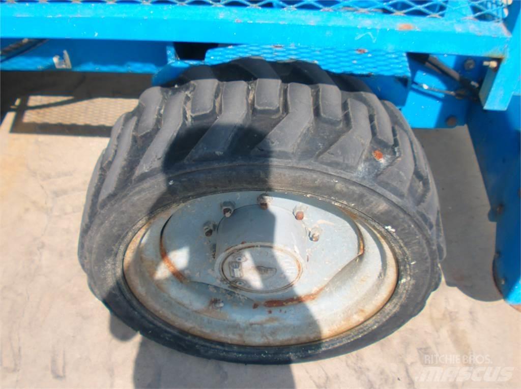 Genie GS5390RT Nožnicové zdvíhacie plošiny