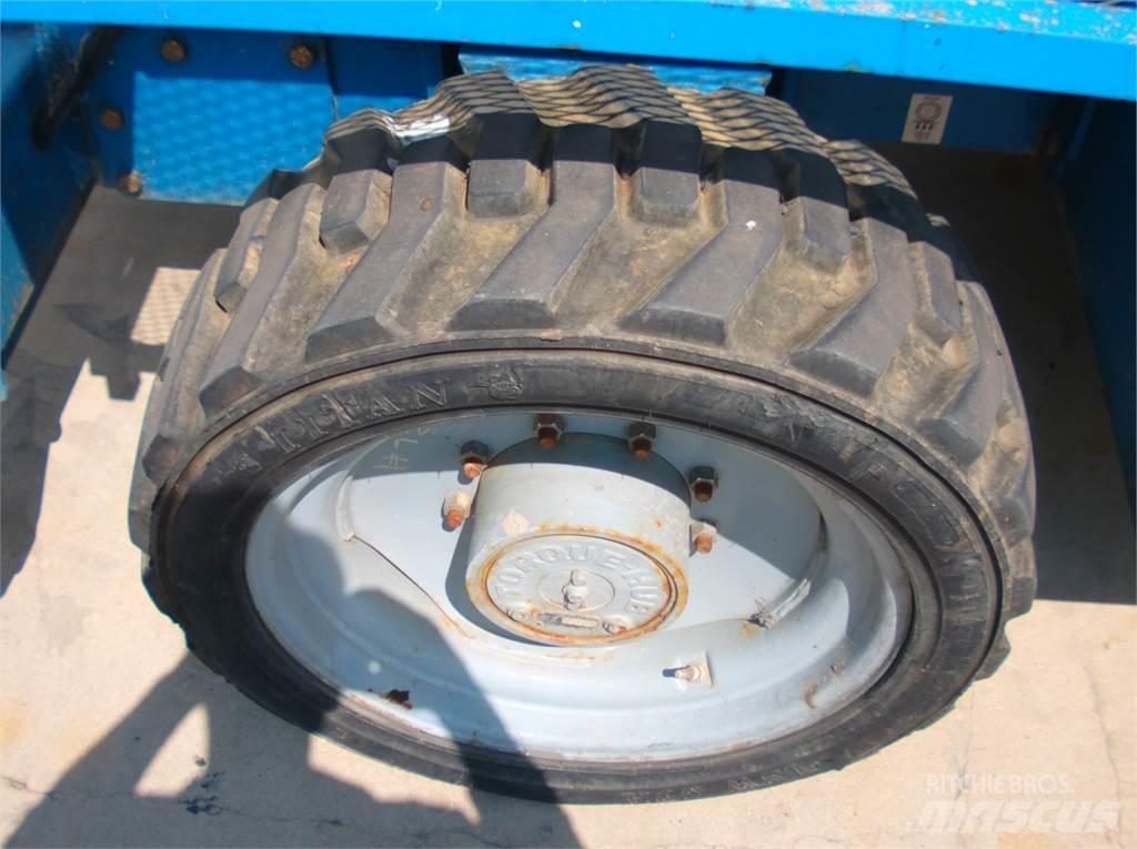 Genie GS5390RT Nožnicové zdvíhacie plošiny