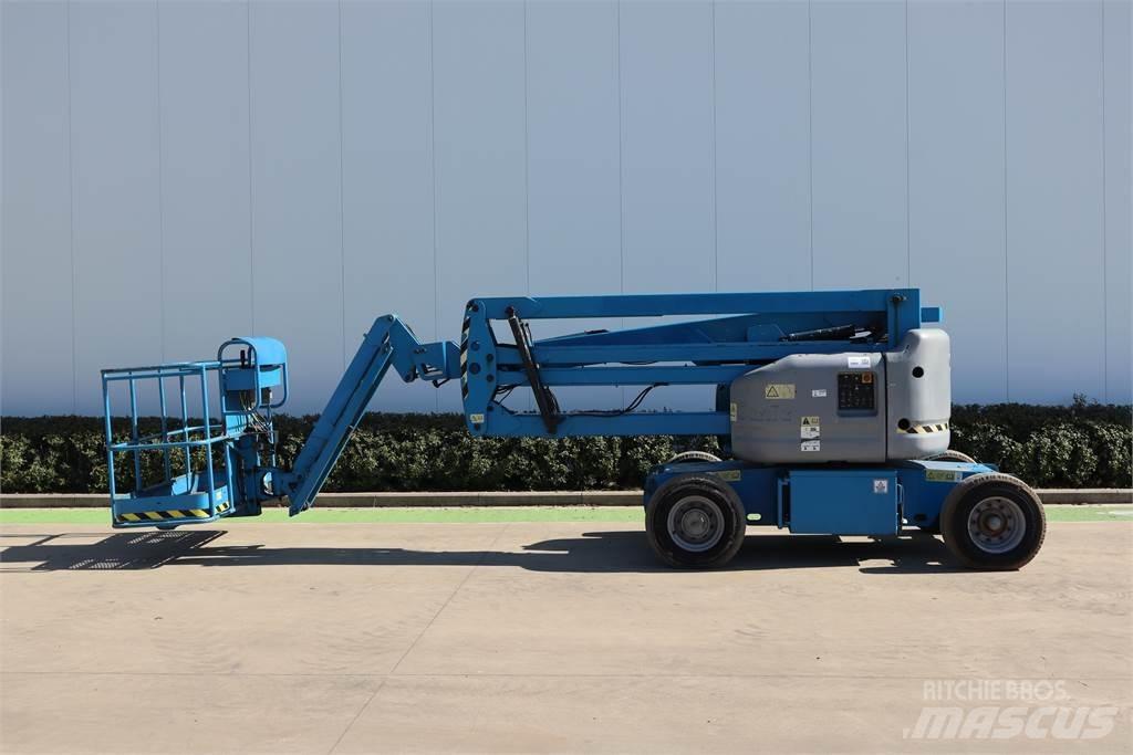 Genie Z45-25JBI Kĺbové plošiny