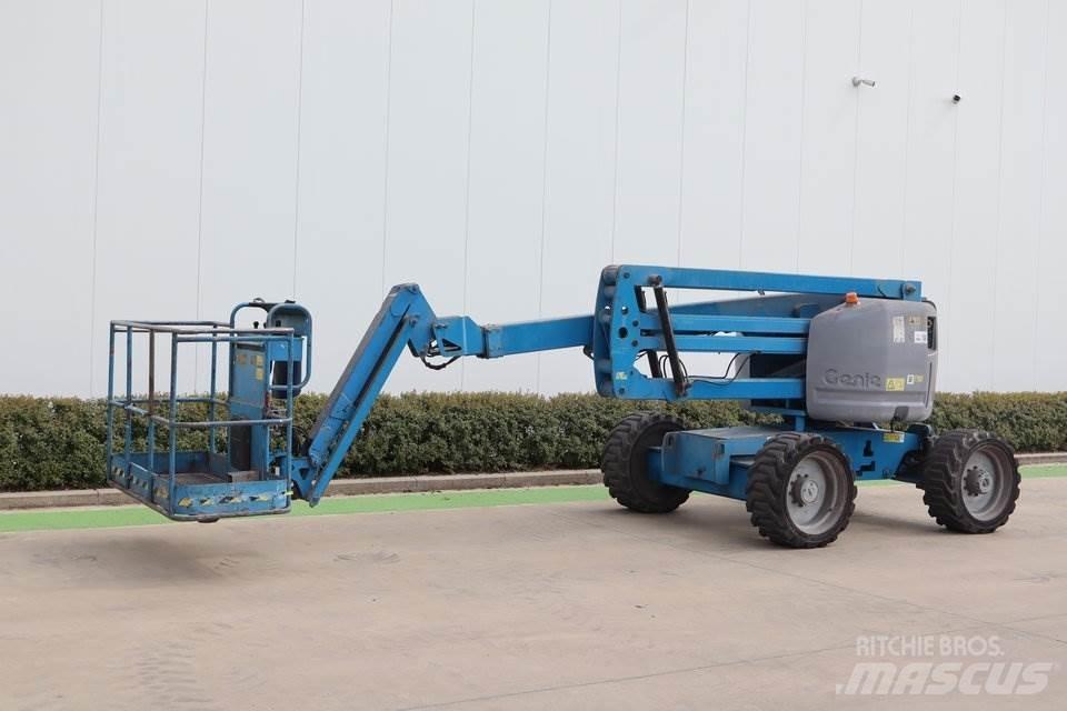 Genie Z51-30JRT Kĺbové plošiny
