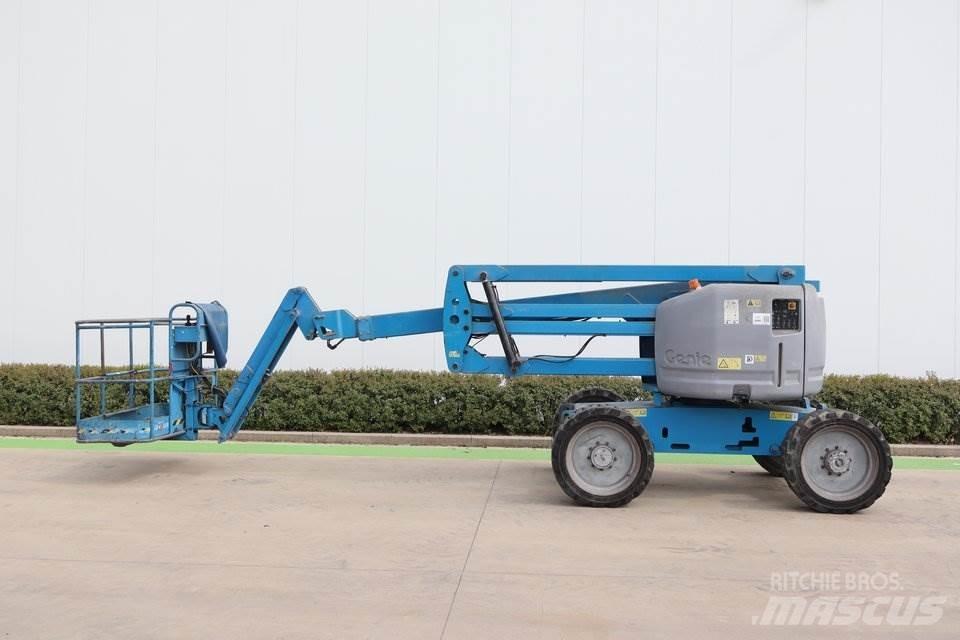 Genie Z51-30JRT Kĺbové plošiny