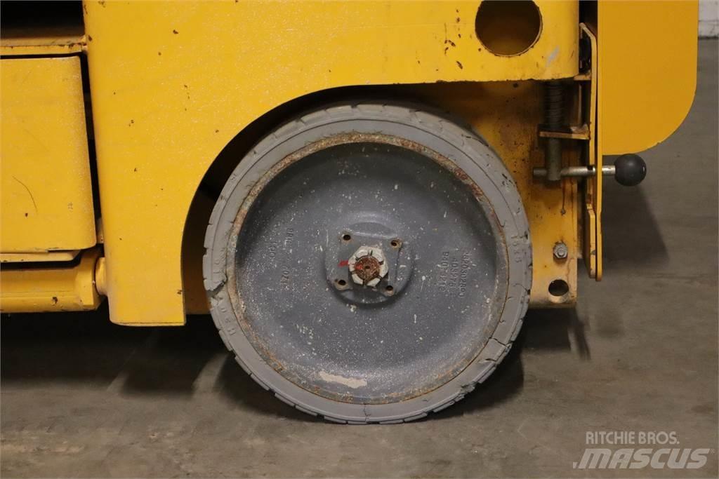 Haulotte Compact 10 Nožnicové zdvíhacie plošiny
