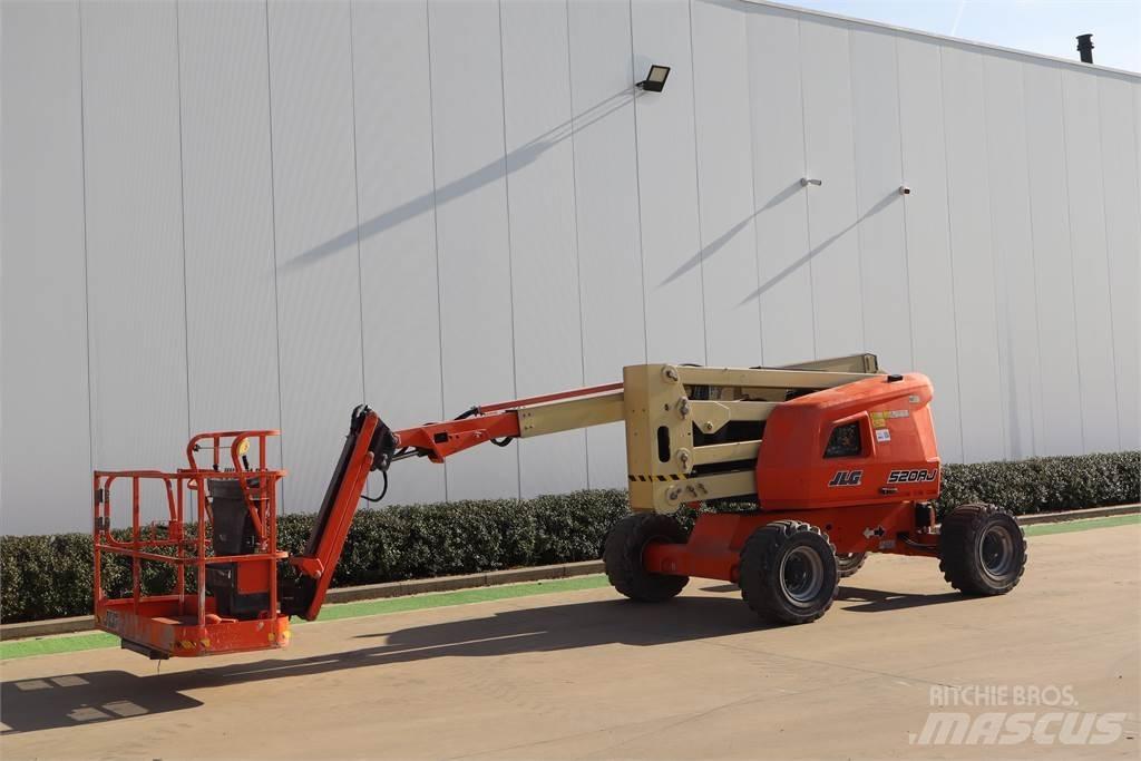 JLG 520AJ Kĺbové plošiny