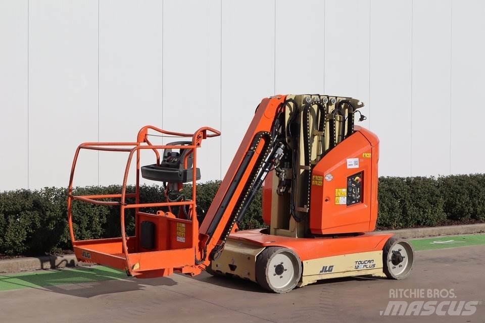 JLG Toucan 12E+ Vertikálne stĺpové výťahy