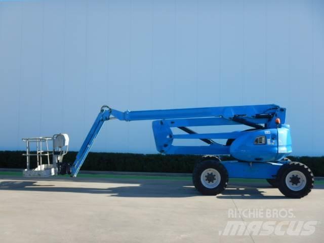 Manitou 200ATJ Kĺbové plošiny
