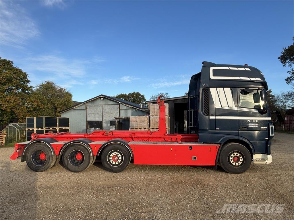 DAF XF 510 FAK 8X2 Hákový nosič kontajnerov