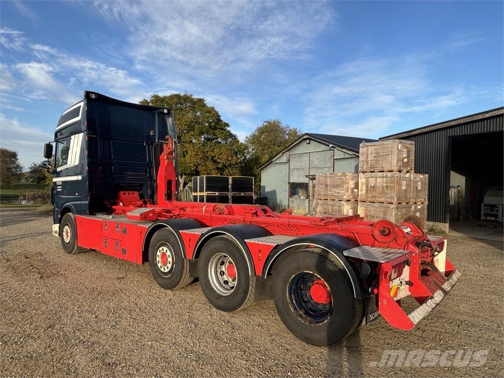 DAF XF 510 FAK 8X2 Hákový nosič kontajnerov