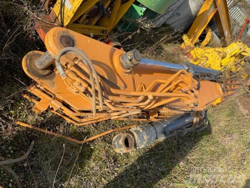 CASE CX245SR Výložníky a lyžice