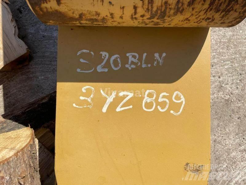 CAT 320 Výložníky a lyžice