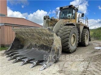 CAT 990 II Kolesové nakladače