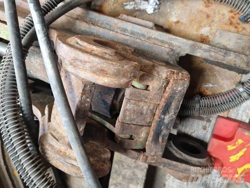 Geith JCB3CX Rýchlospojky