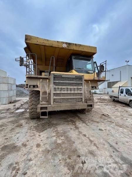 Komatsu HD605-7 Pevné dempry