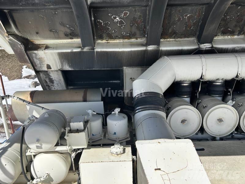 Komatsu HD985 Pevné dempry