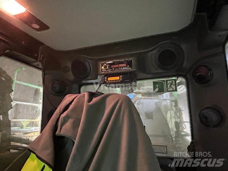Liebherr R956 Pásové rýpadlá