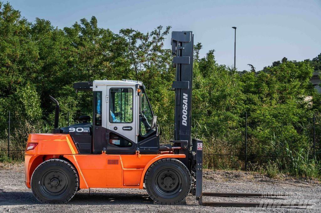 Doosan D 90-S-7 Dieselové vozíky