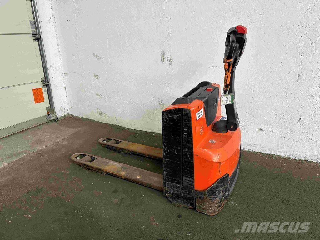 Toyota LWE 140 Nízkozdvižný vozík