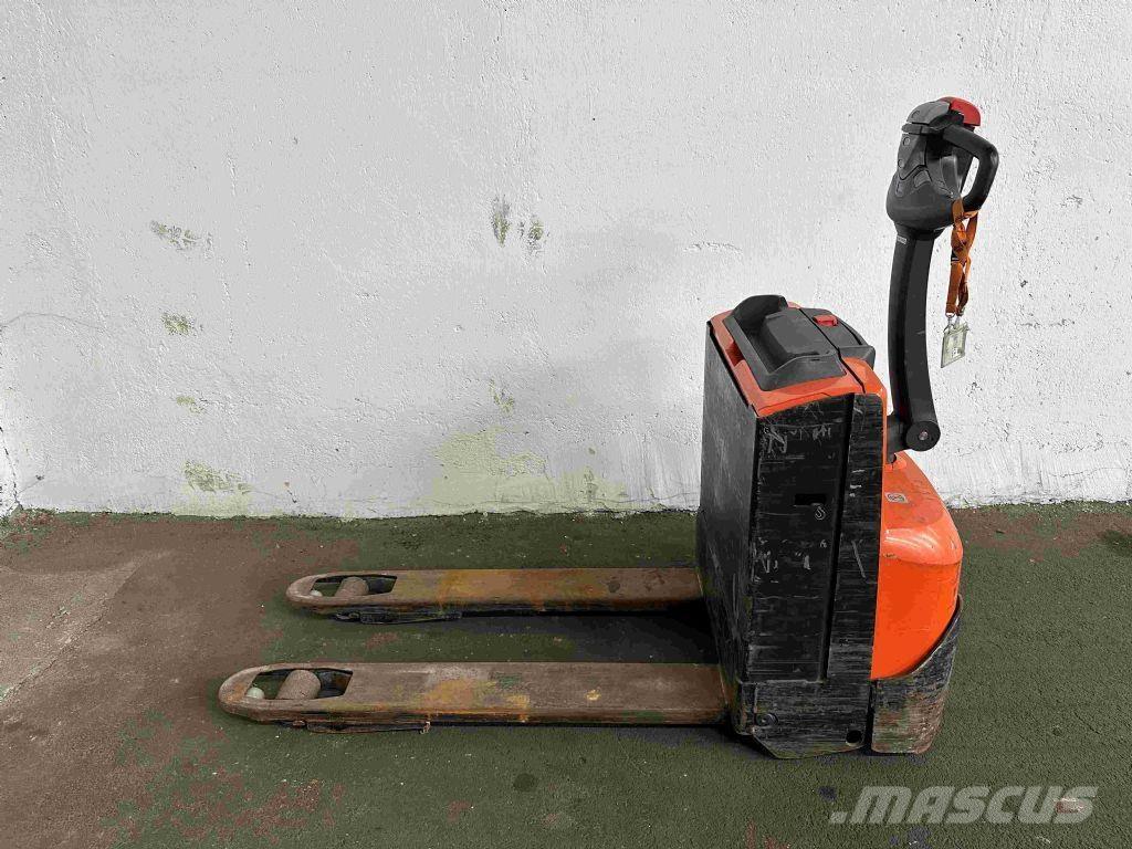 Toyota LWE 140 Nízkozdvižný vozík