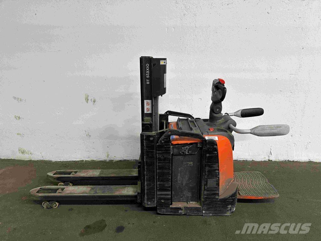 Toyota SPE 200 D Ručne vedené vysokozdvižné vozíky