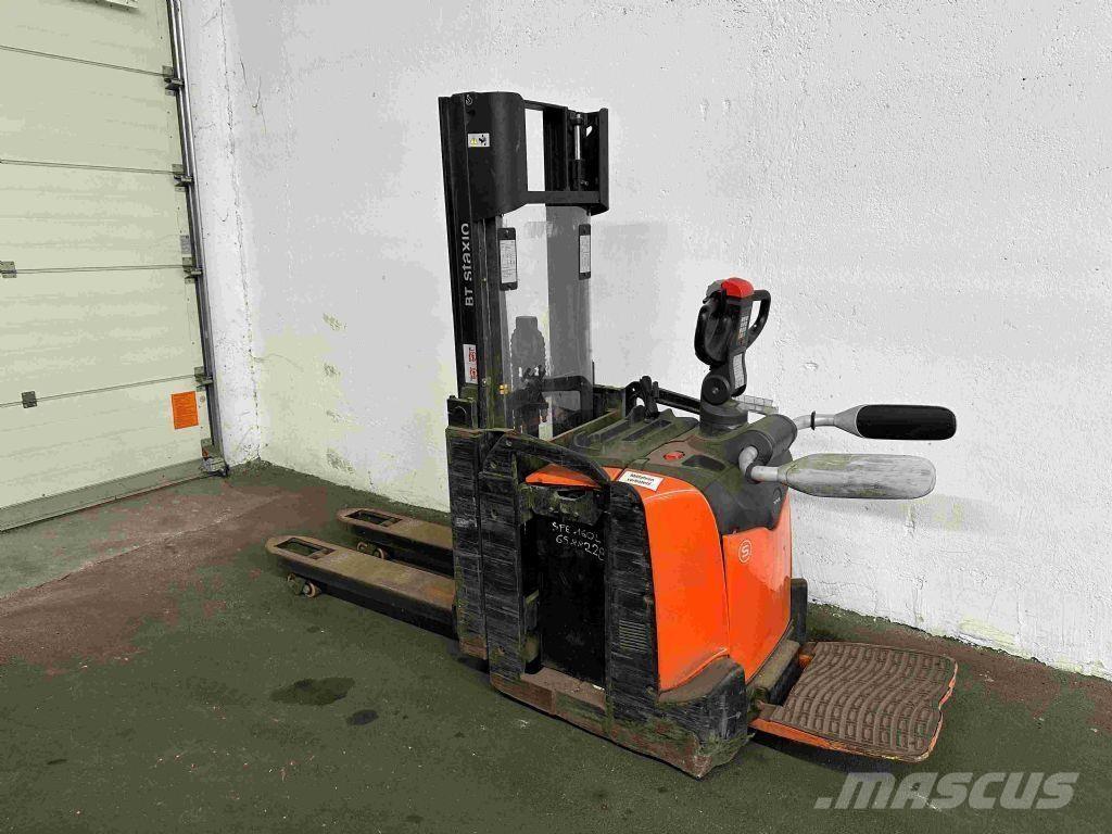 Toyota SPE 200 D Ručne vedené vysokozdvižné vozíky