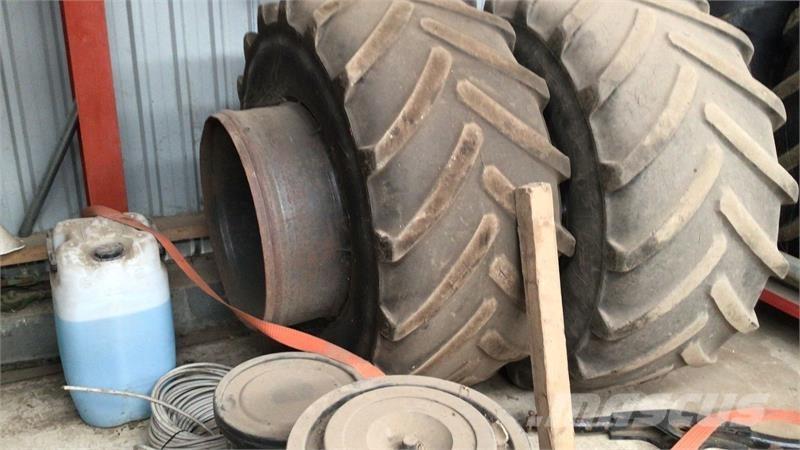  - - - Pneumatiky, kolesá a ráfiky