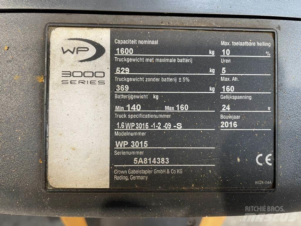 Crown WP3015 Ručne vedené vysokozdvižné vozíky