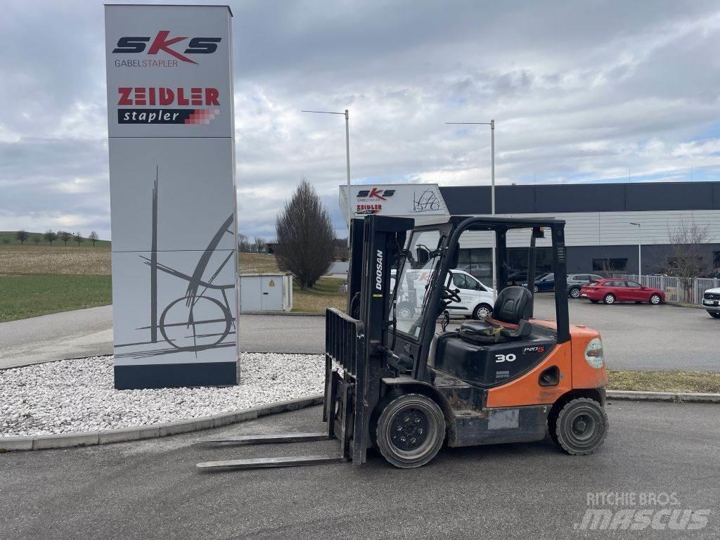 Doosan D30S-5 Dieselové vozíky