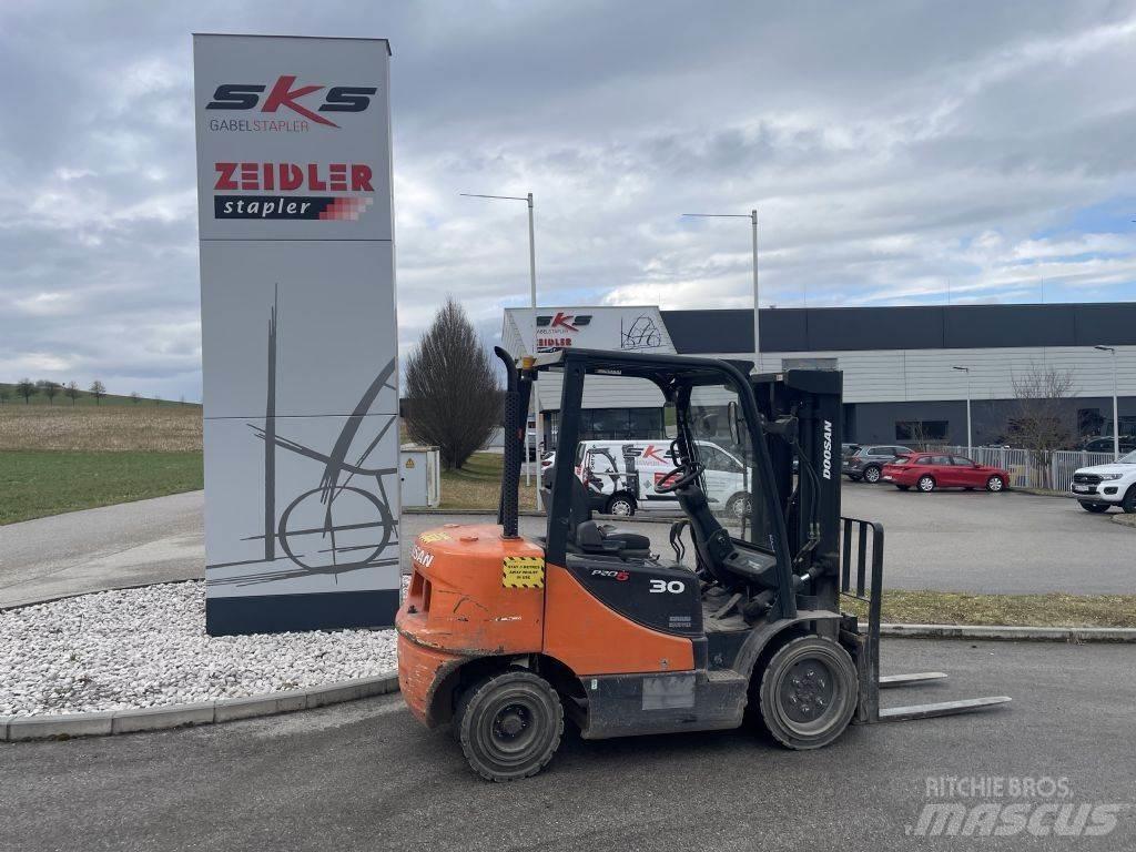 Doosan D30S-5 Dieselové vozíky