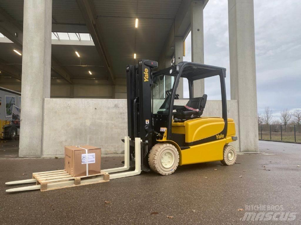 Yale ERP35VL Akumulátorové vozíky