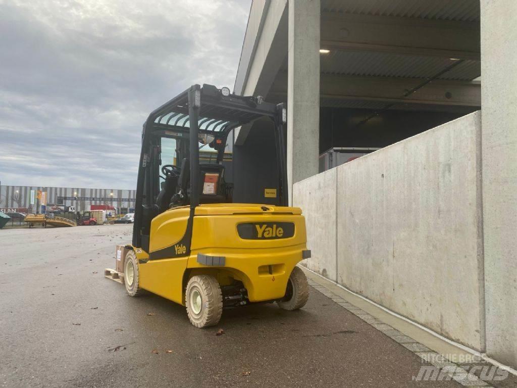 Yale ERP35VL Akumulátorové vozíky