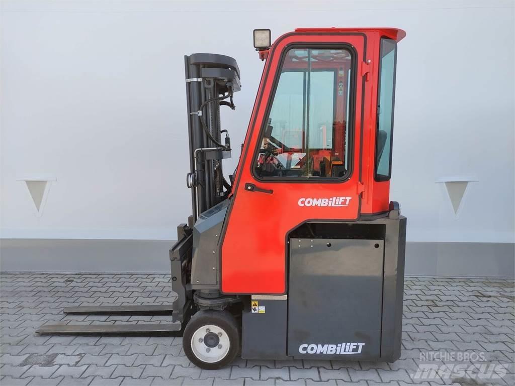 Combilift CBE3000 Dieselové vozíky