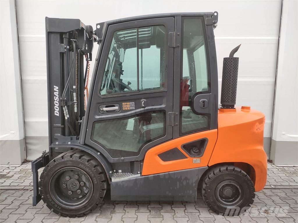 Doosan D35C-9 Dieselové vozíky