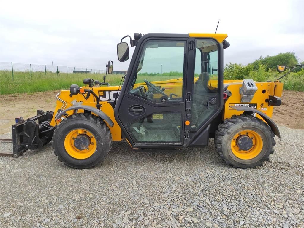 JCB 525-60 Hi Viz Teleskopické manipulátory