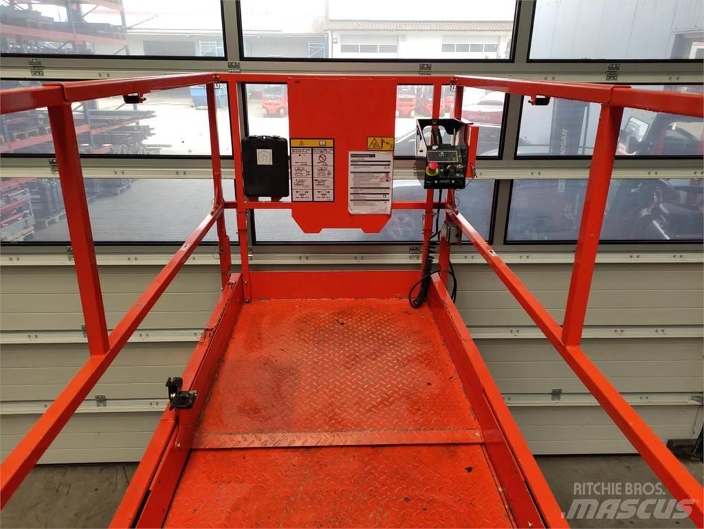 JLG 4045R Nožnicové zdvíhacie plošiny