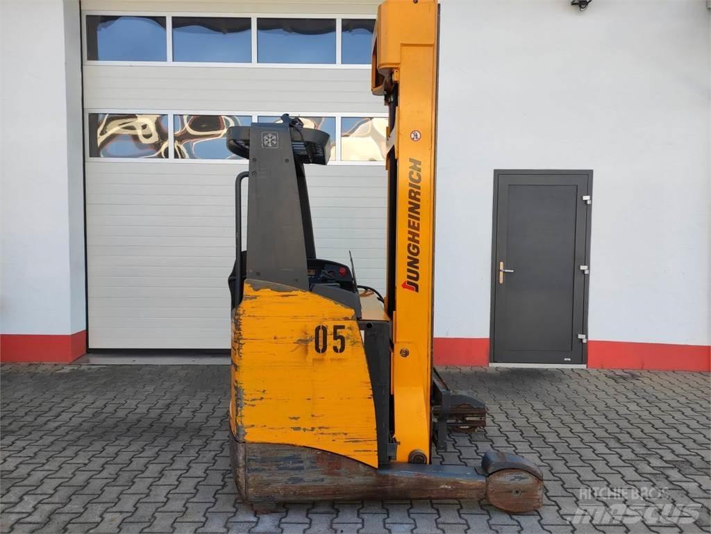 Jungheinrich ETV216 Retraky
