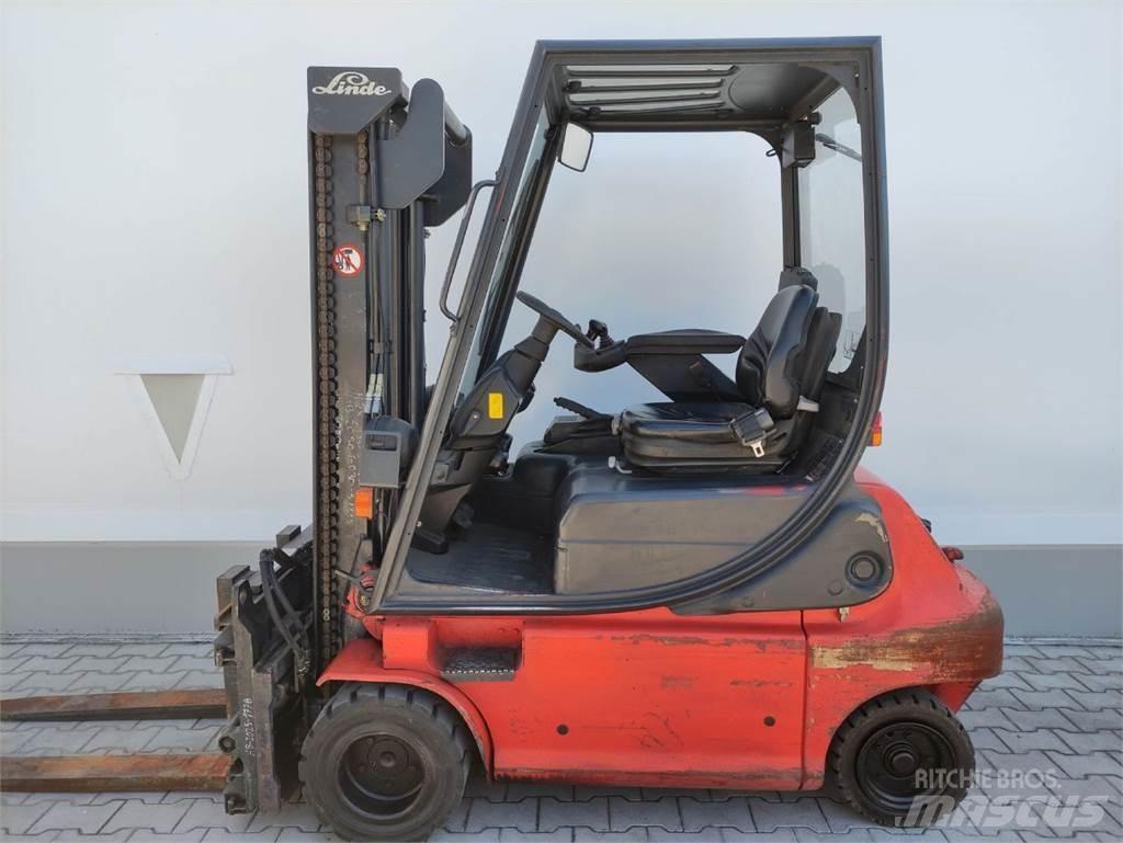 Linde E20P-02-335 Akumulátorové vozíky