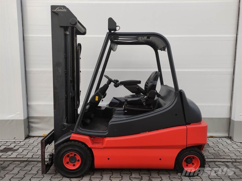 Linde E30-336-03 (LACK NEU) Akumulátorové vozíky